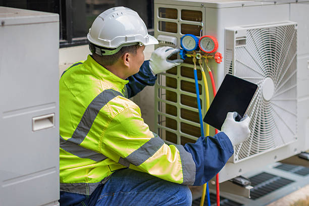 Professional Hvac technician working in Bruceville, IN